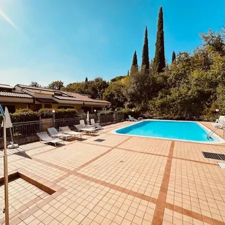 Ξενοδοχείο Townhouse With Pool
